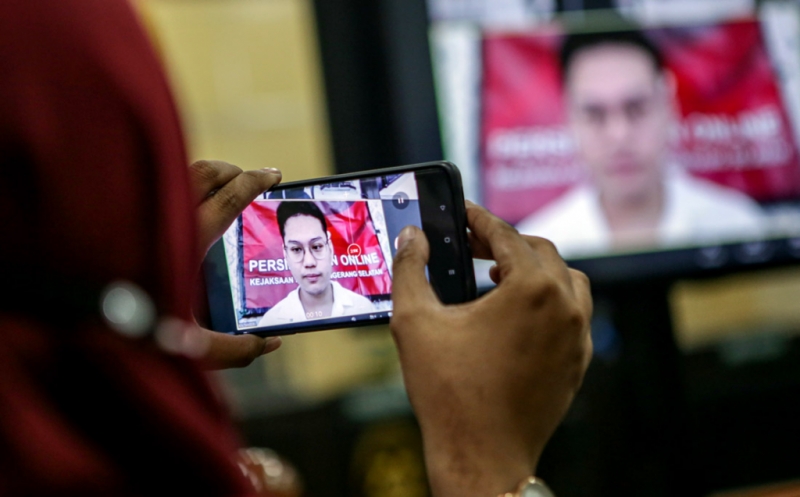 Indra Kenz Jalani Sidang Perdana Kasus Penipuan Investasi Online Binomo