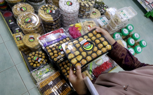 Produk UMKM Makanan Ringan di Pasar Modern Kediri Meningkat 0 : Foto