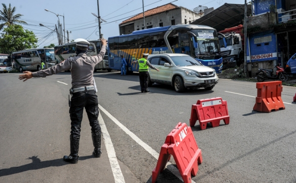 Pengalihan Arus Mudik Jalur Lingkar Selatan Nagreg 0 : Foto Okezone News