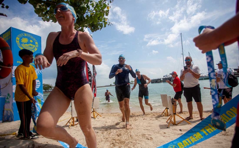 Batam Internasional Triathlon Diikuti 300 Peserta dari 36 Negara