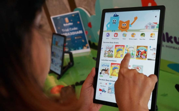 Perpustakaan Desa: Oase Literasi yang Memantik Gairah Baca Sejak Belia