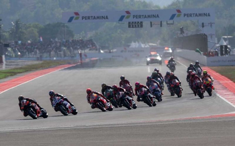Jorge Martin Juara Sprint Race MotoGP Mandalika, Marc Marquez Crash