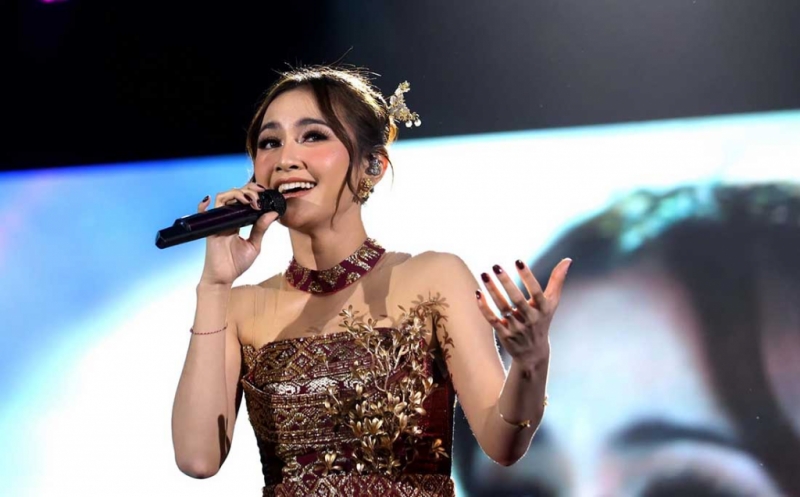Cantiknya Mahalini Kekasih Rizky Febian saat Tampil dalam Konser Tunggal