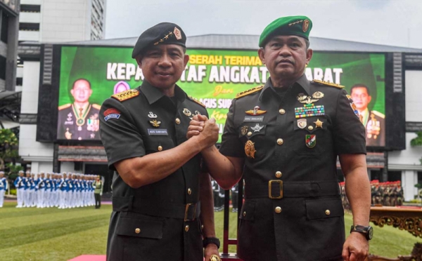 Sertijab Ksad Jenderal Tni Maruli Simanjuntak Mengantikan Jenderal Tni Agus Subiyanto Foto