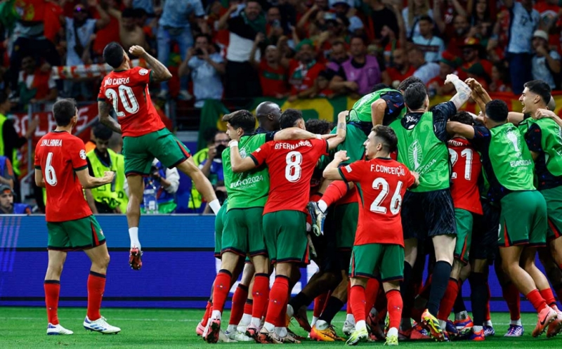 Selebrasi Pemain Timnas Portugal Lolos Perempatfinal Euro 2024 Usai Singkirkan Slovenia Lewat Adu Penalti