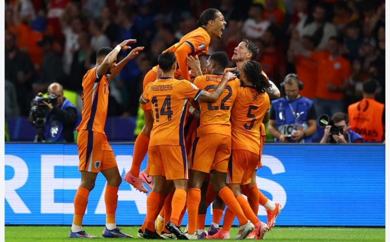 Selebrasi Pemain Timnas Belanda Lolos Semifinal Euro 2024