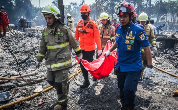 Satu Orang Meninggal Akibat Kebakaran Rumah Semi Permanen di Penjaringan