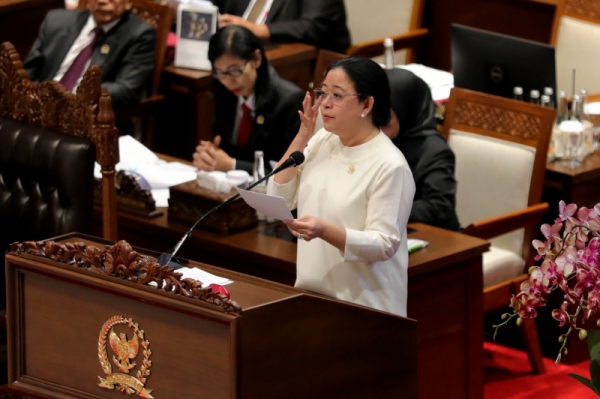 Momen Puan Maharani Menangis di Sidang Paripurna Terakhir