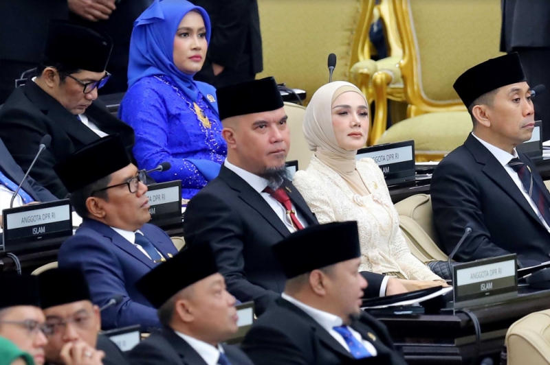 Ahmad Dhani dan Mulan Jameela Dilantik Menjadi Anggota DPR Periode 2024-2029