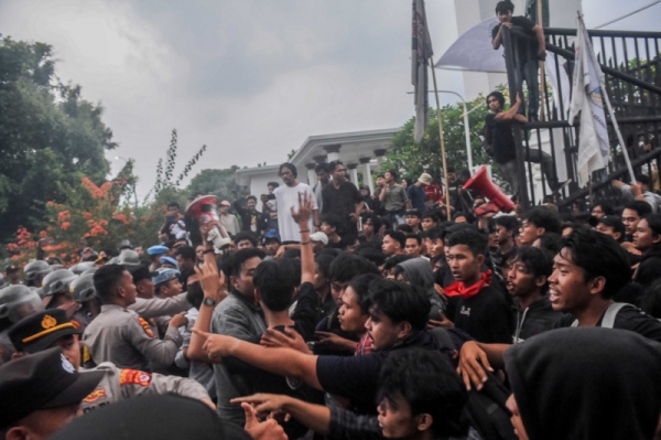 HUT Banten Diwarnai Aksi Unjuk Rasa Mahasiswa