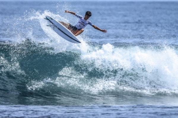 Pembukaan Kejuaraan Surfing Internasional 2024 di Manokwari