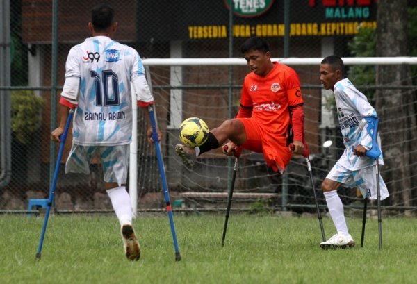 kompetisi-sepak-bola-amputasi-piala-menpora