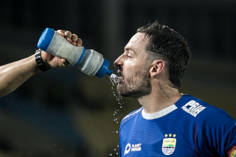 Persib Bandung Raih Kemenangan 1-0 atas Persis Solo di Stadion Manahan