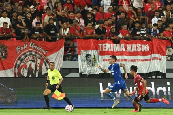 duel-sengit-di-gianyar-bali-united-tahan-imbang-persib-bandung-1-1