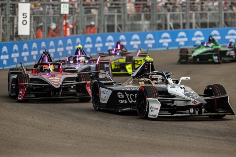 Dan Ticktum Perdana Juara di Formula E Jakarta 2025