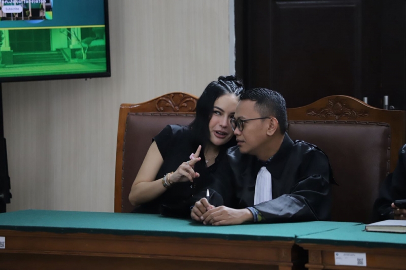 Nikita Mirzani Divonis 4 Tahun Penjara dalam Kasus Pemerasan Reza Gladys