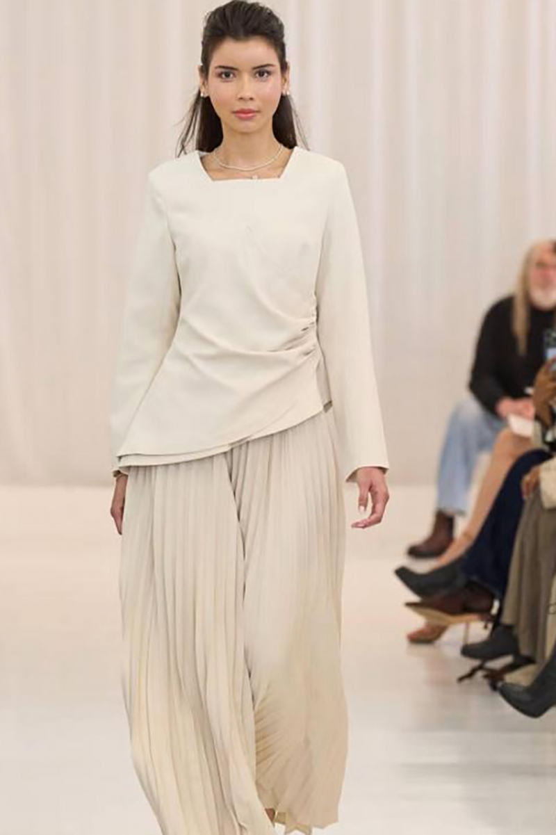 Langkah Perdana Sabrina Chairunnisa di New York Fashion Week Tuai Apresiasi