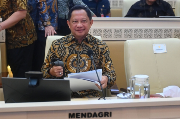 img-1