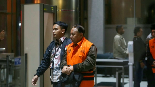 img-1