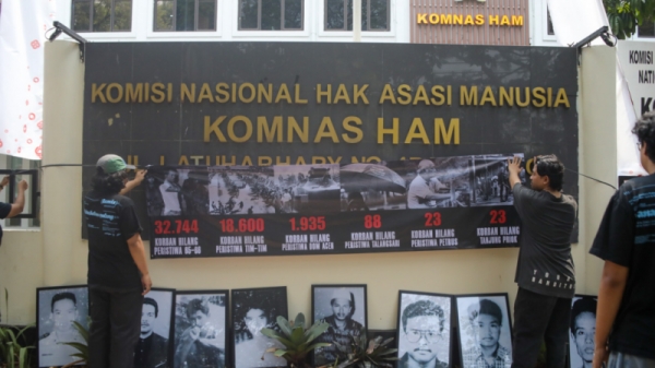 img-1