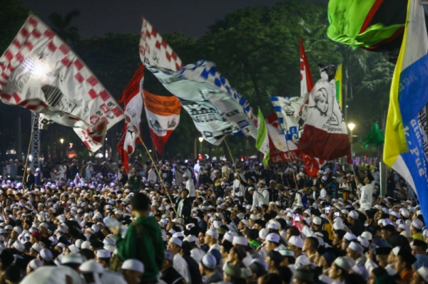 Lautan Jemaah Penuhi Monas Gelar Doa Bersama untuk Negeri (3)