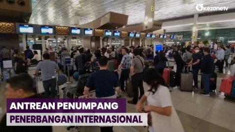 Puncak Libur Nataru 2024, Bandara Soetta Dipadati Penumpang Penerbangan ...