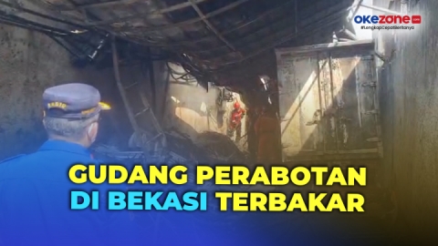 Kebakaran Melanda Gudang Perabotan di Bekasi, 1 Keluarga Terjebak