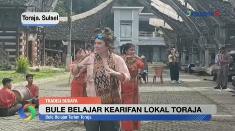 Bule Belajar Kearifan Lokal di Toraja