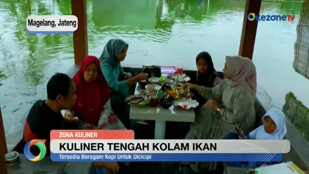 Serunya Mencicipi Menu Soto Nusantara di Tengah Kolam