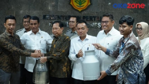 MORNING ZONE: Heboh Protes Peternak Sapi Mandi Susu